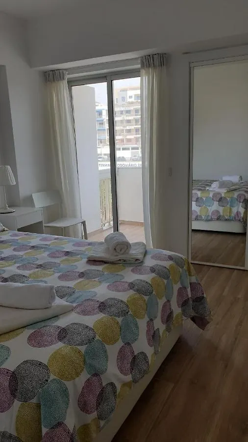 Quarteira 1 Bedroom Apartment 0*,
