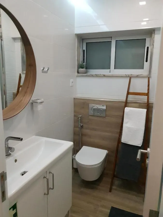 Quarteira 1 Bedroom Apartment